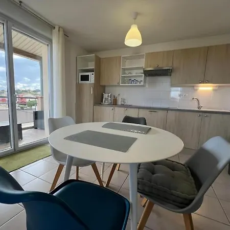 Le Parc, T3 Climatise, Parking Apartment